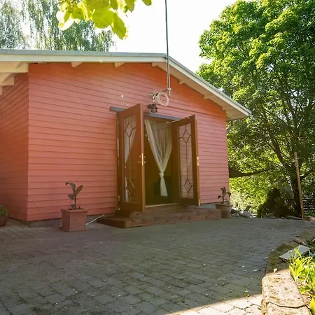 Airport Helsinki- Vantaa Near /lentoasemaa Laehellae *