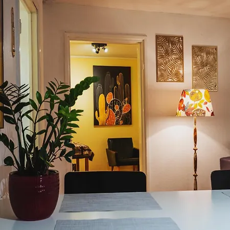 Airport Helsinki- Vantaa Near /lentoasemaa Laehellae アパート *