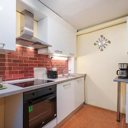 Apartamento Airport Helsinki- Vantaa Near /lentoasemaa Laehellae