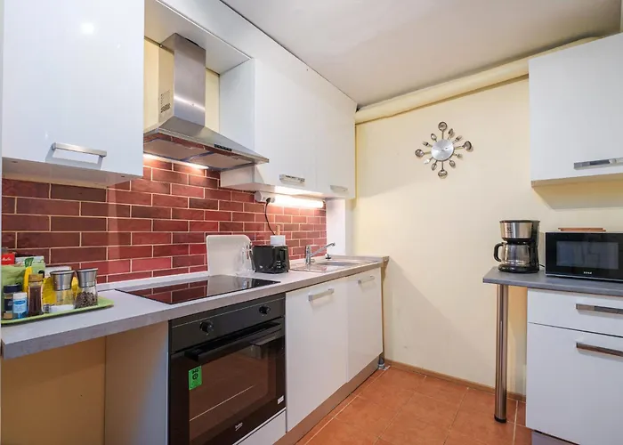 公寓 Airport Helsinki- Vantaa Near /lentoasemaa Laehellae