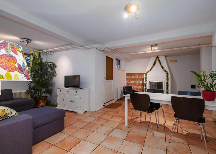 Airport Helsinki- Vantaa Near /lentoasemaa Laehellae